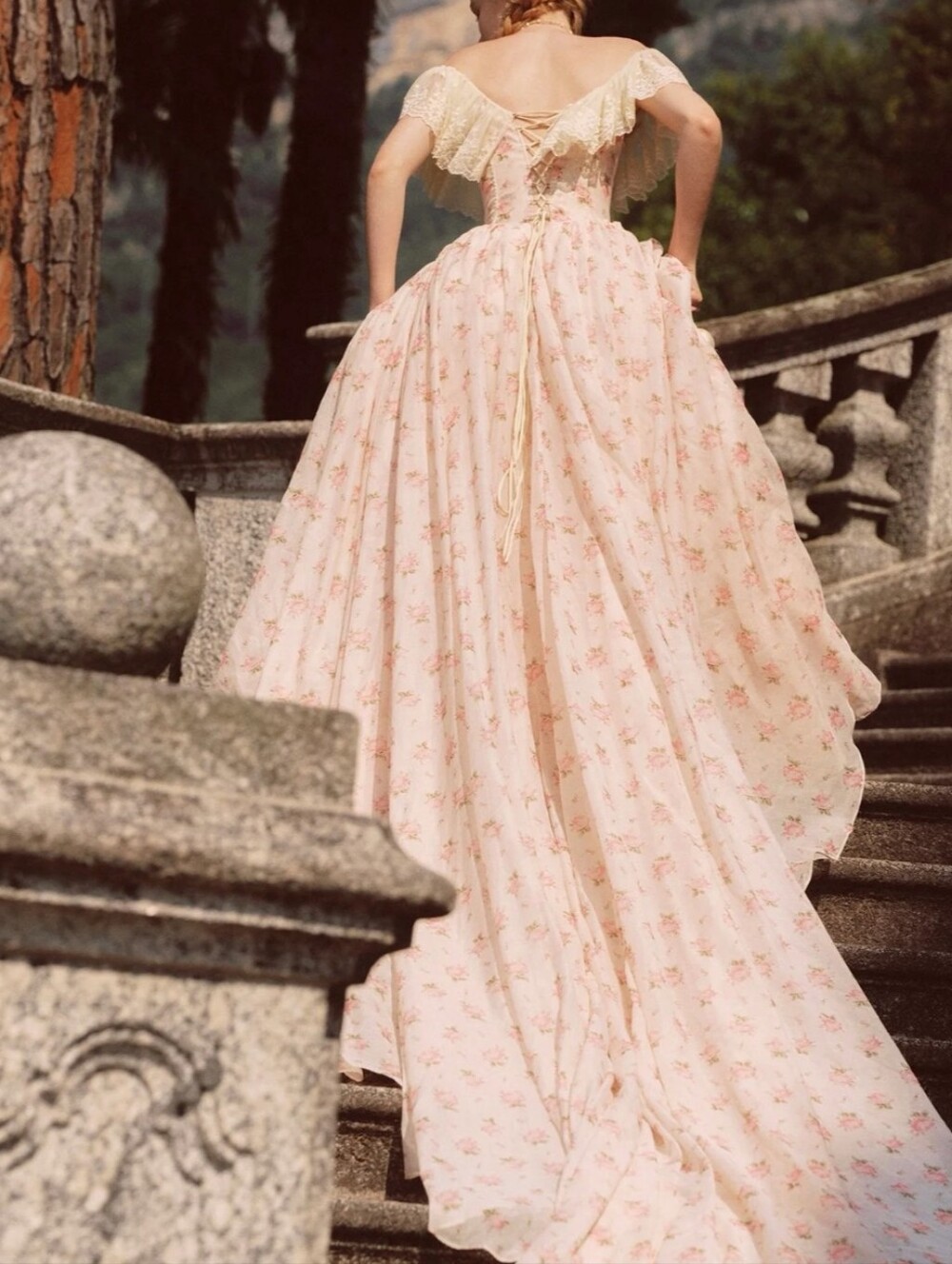 Lacemade Princess Sissi Gown - Picture 3 of 8